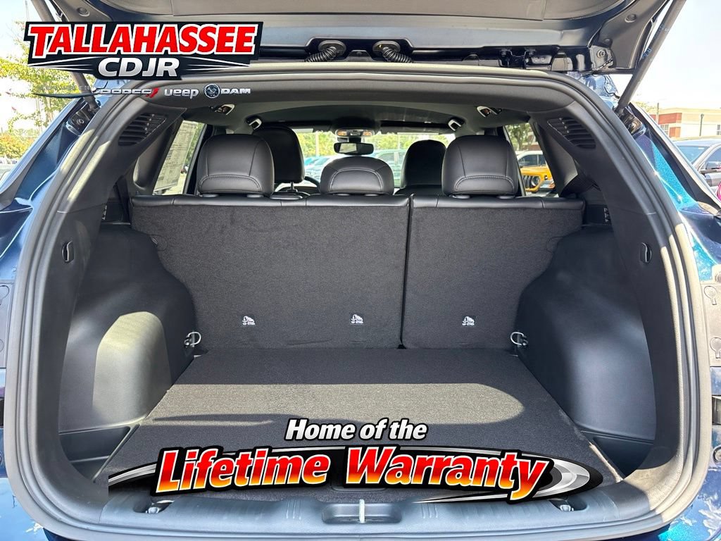 New 2026 Jeep Compass Latitude AWD/4WD image 14