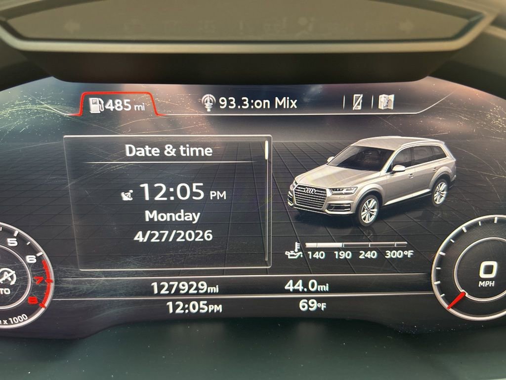 Used 2017 Audi Q7 3.0T Prestige AWD/4WD image 28