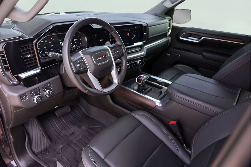 Used 2023 GMC Sierra 1500 SLT w/ SLT Premium Package AWD/4WD image 13