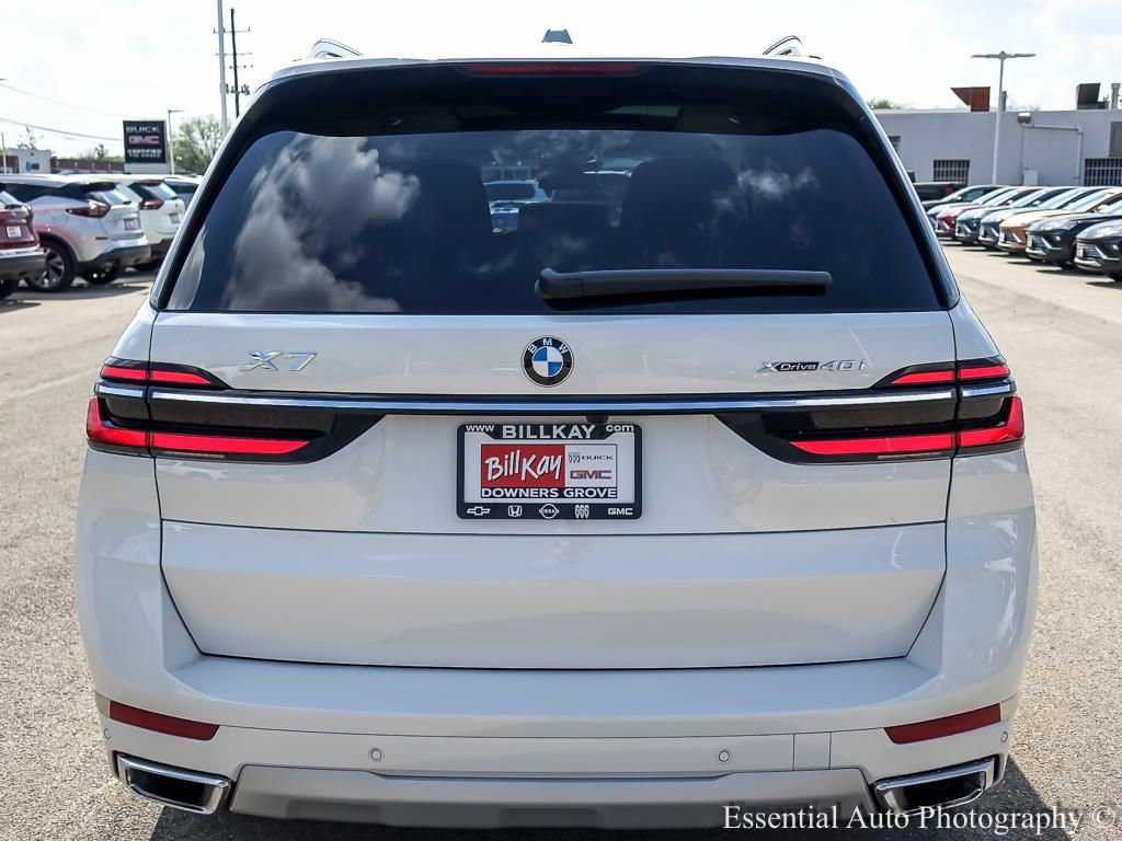 Used 2026 BMW X7 xDrive40i AWD/4WD image 7