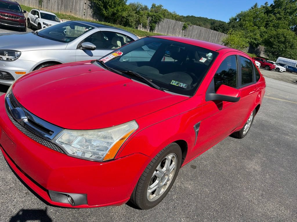 Used 2008 Ford Focus SES FWD image 3