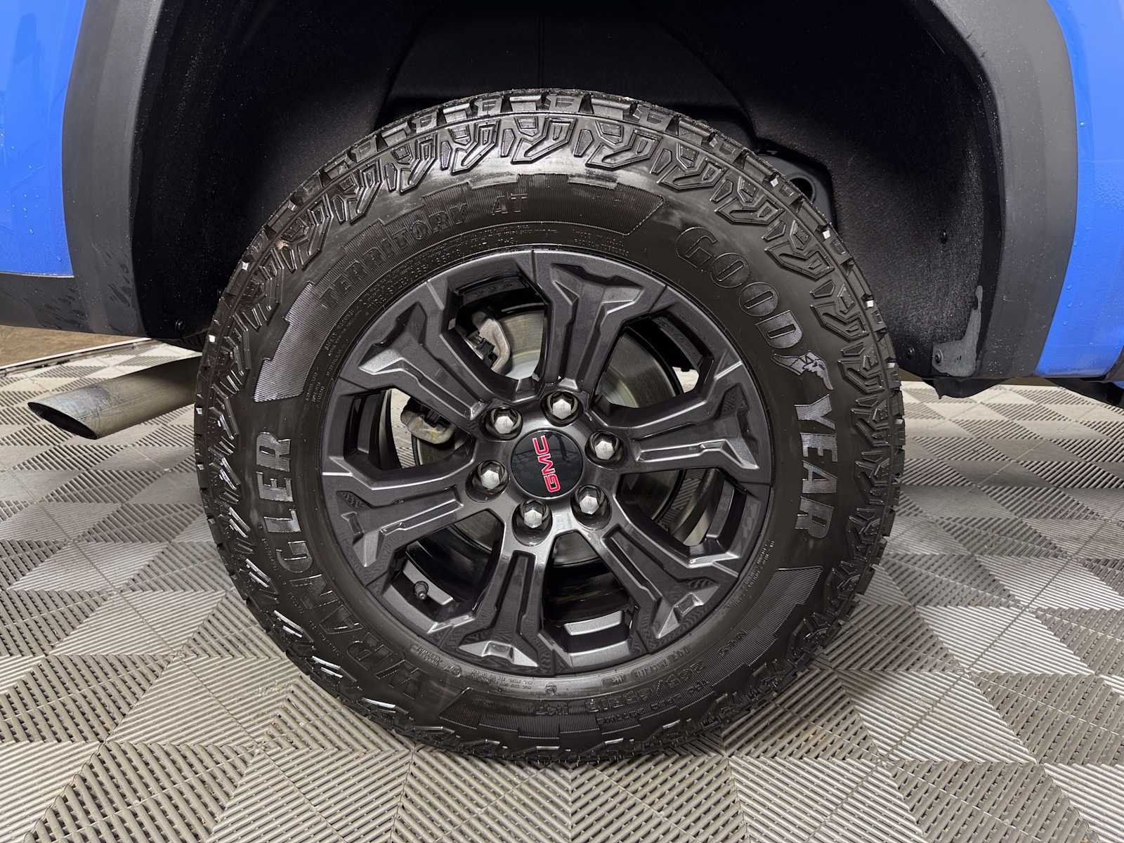 Certified 2025 GMC Canyon Elevation w/ Convenience Package AWD/4WD image 15