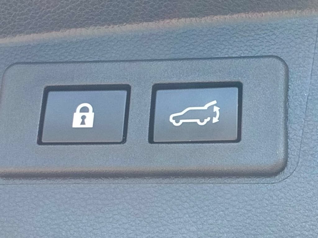 Used 2023 Subaru Outback Limited AWD/4WD image 16