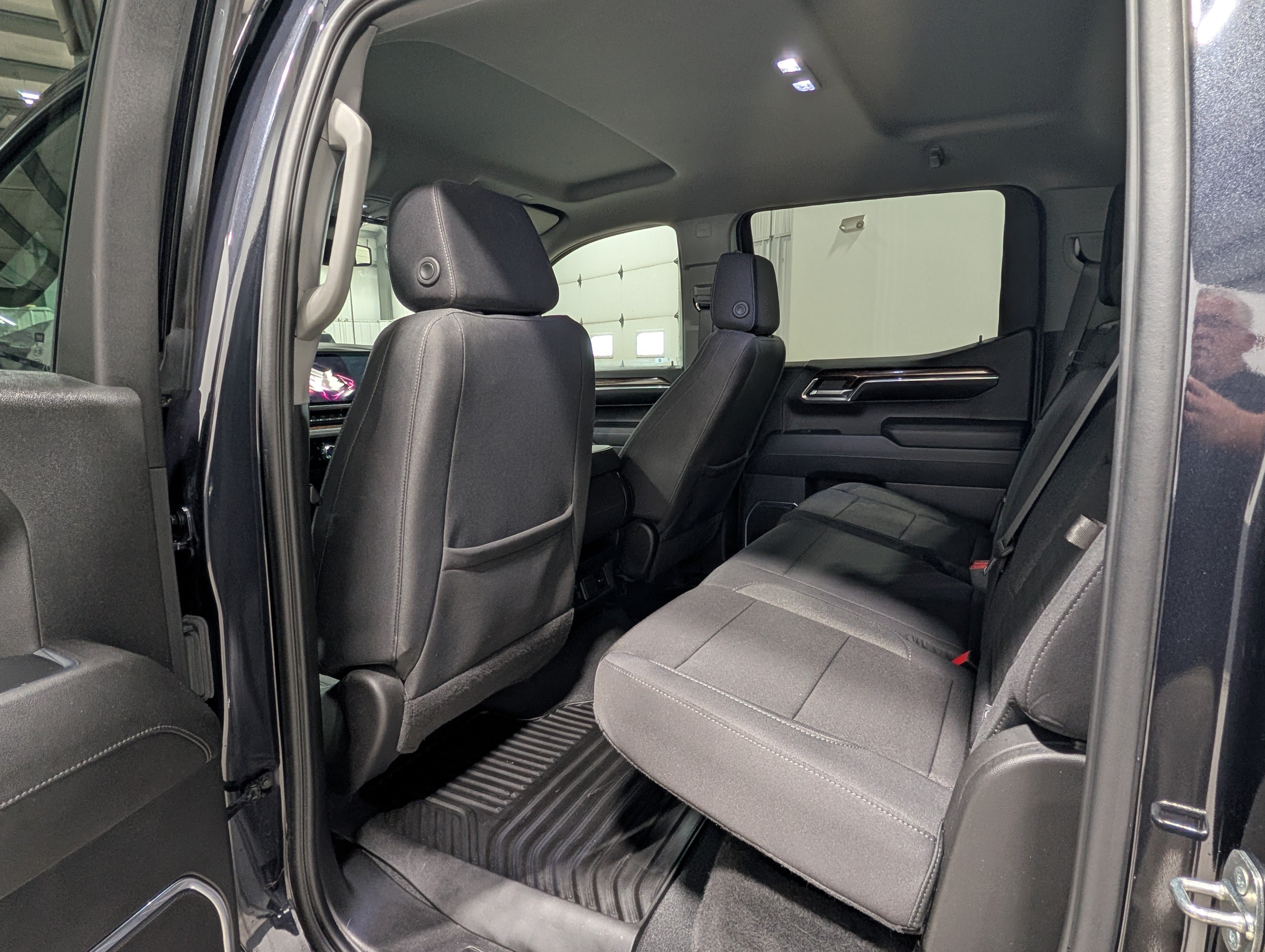 Used 2024 GMC Sierra 1500 Elevation w/ X31 Off-Road Package AWD/4WD image 15