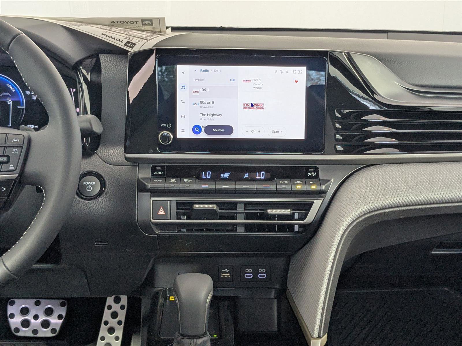 New 2026 Toyota Camry SE image 28