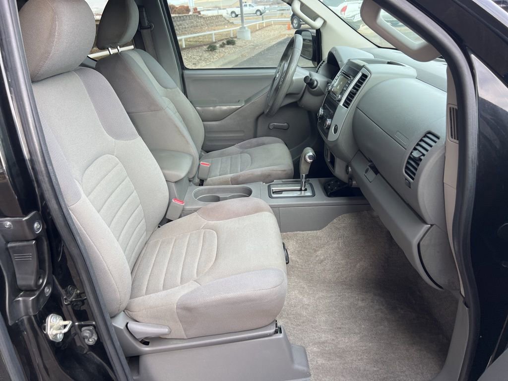 Used 2017 Nissan Frontier S image 12