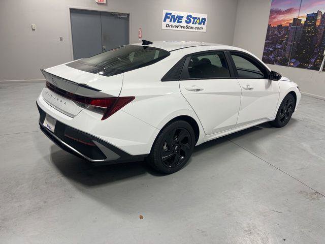 New 2026 Hyundai Elantra Sport image 5