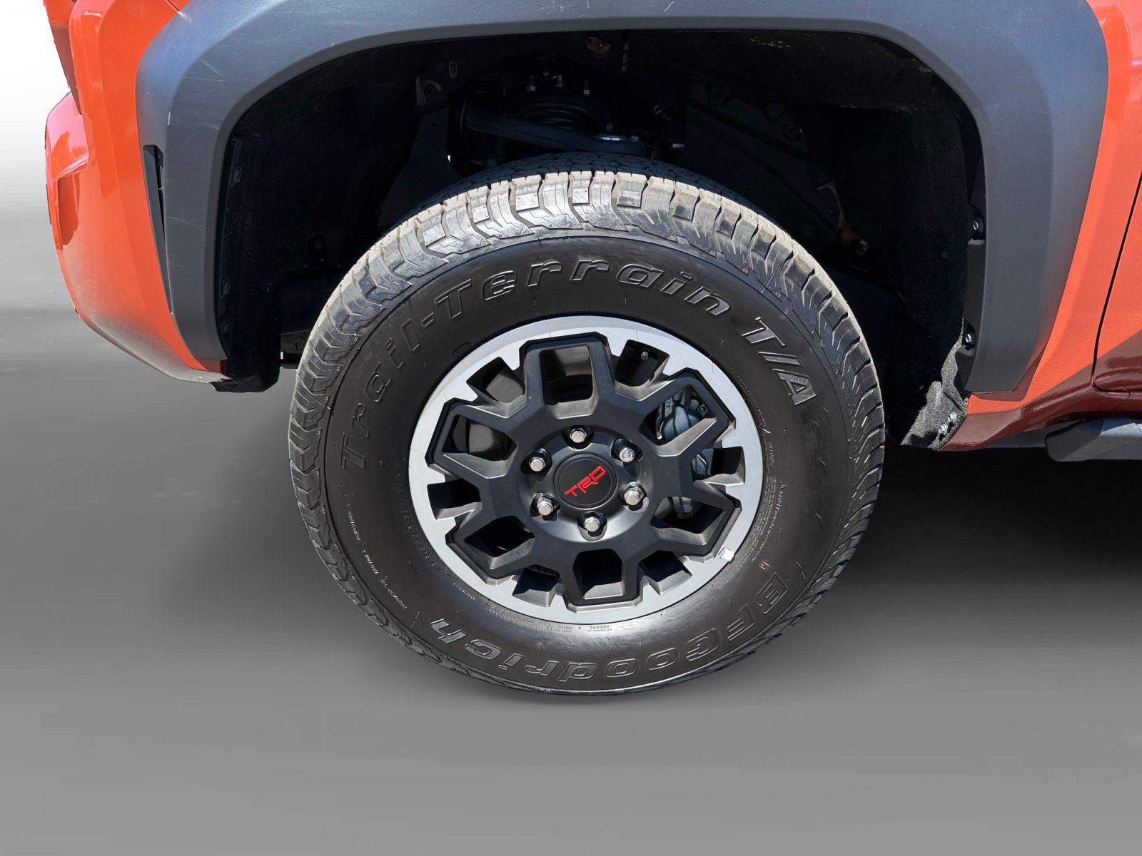 Used 2025 Toyota Tacoma TRD Off-Road AWD/4WD image 9