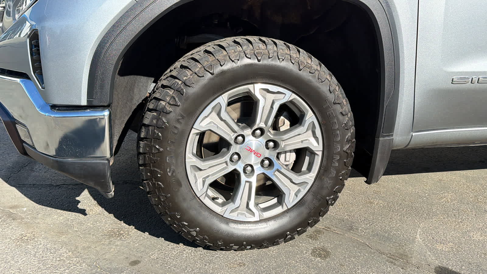 Certified 2024 GMC Sierra 1500 SLT image 9