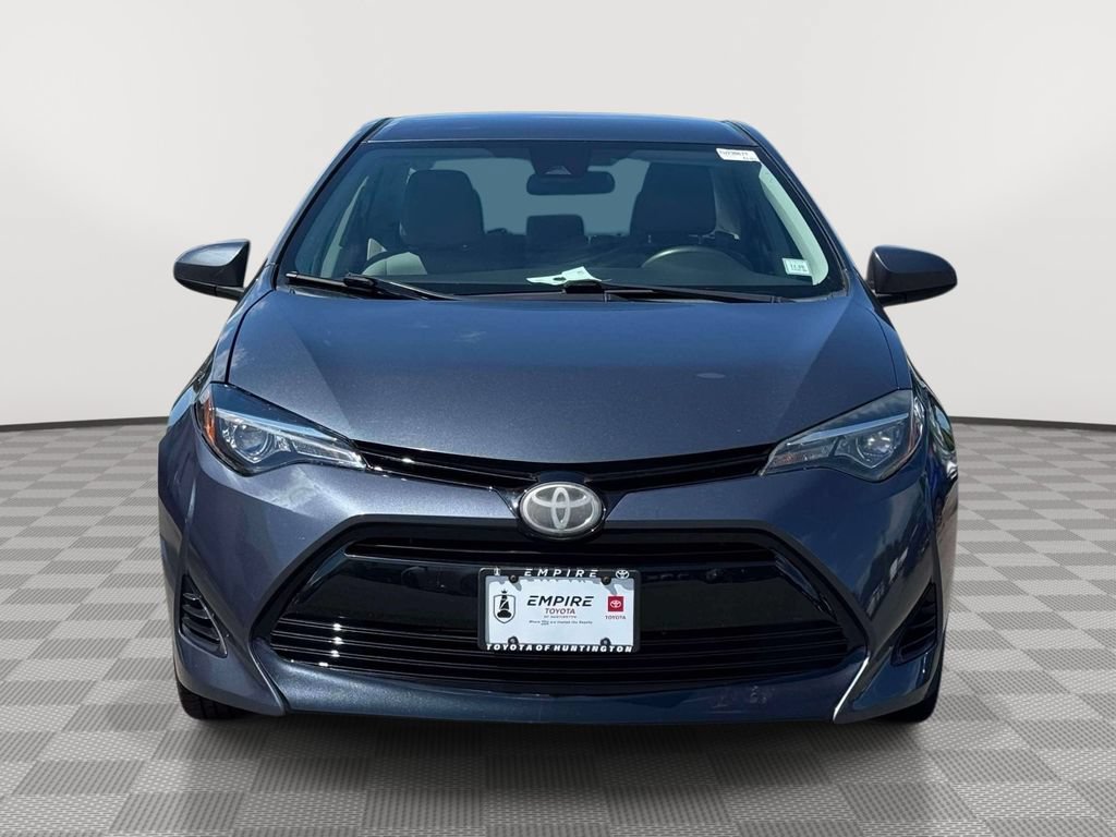 Used 2018 Toyota Corolla LE FWD image 2