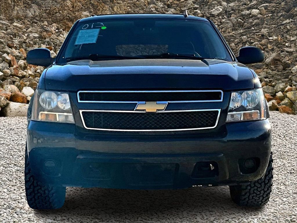 Used 2012 Chevrolet Suburban LS w/ Convenience Package 1 image 3