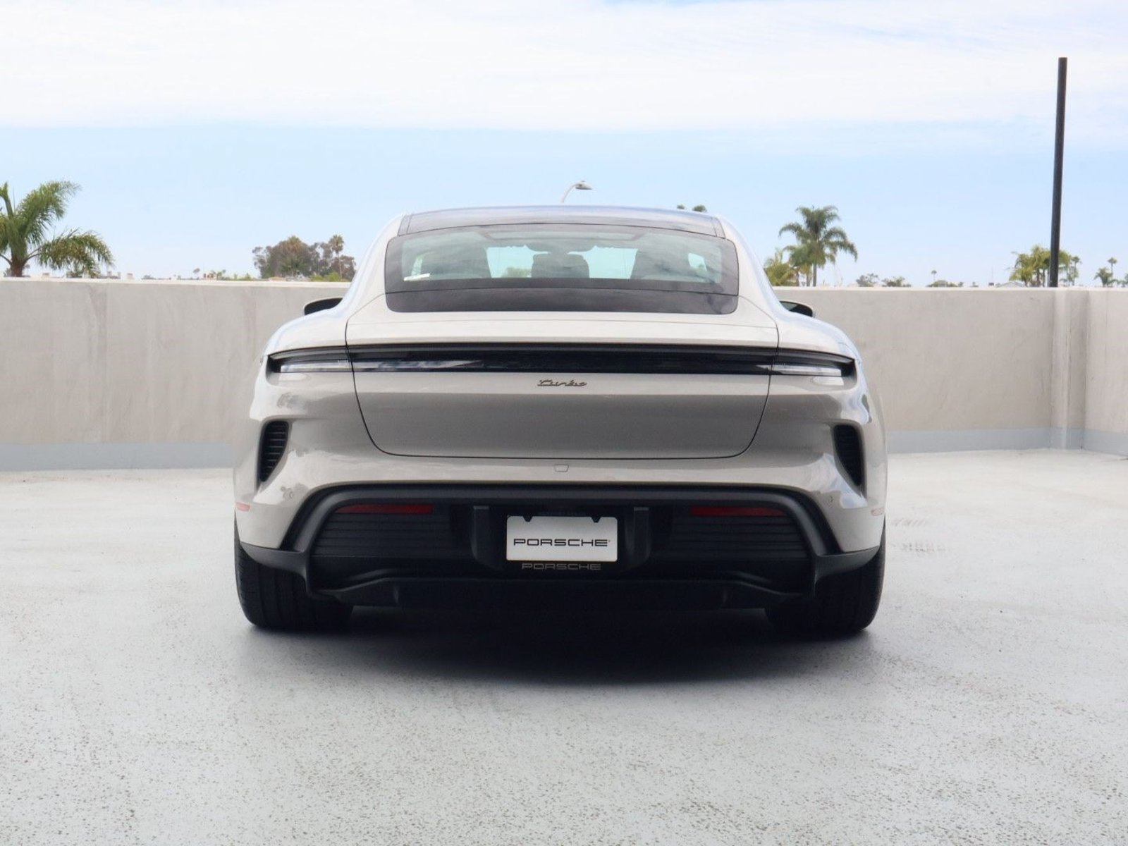 Certified 2025 Porsche Taycan Turbo AWD/4WD image 10