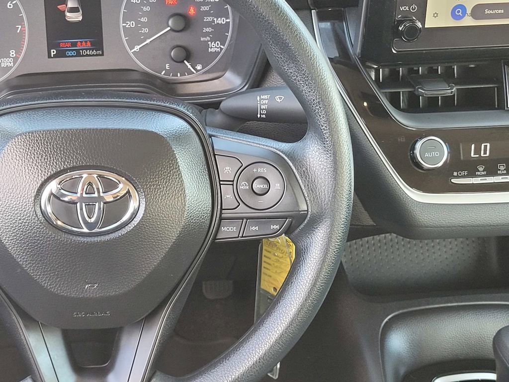 Used 2025 Toyota Corolla LE image 11