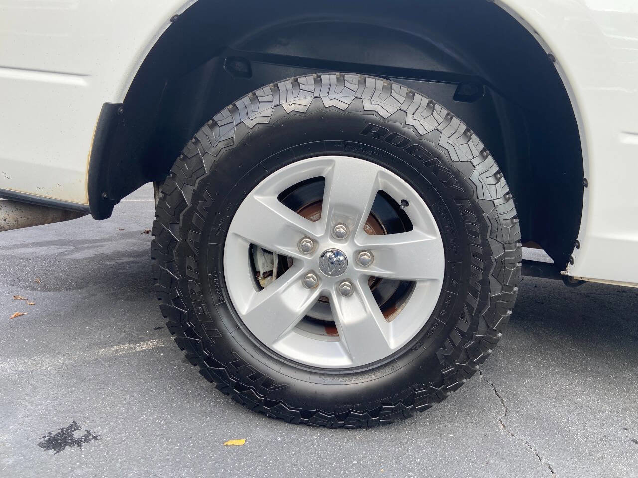 Used 2015 RAM 1500 Classic SLT image 23