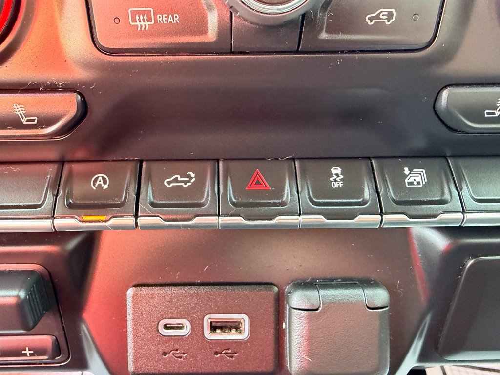 Used 2019 Chevrolet Silverado 1500 LT w/ All-Star Edition AWD/4WD image 10