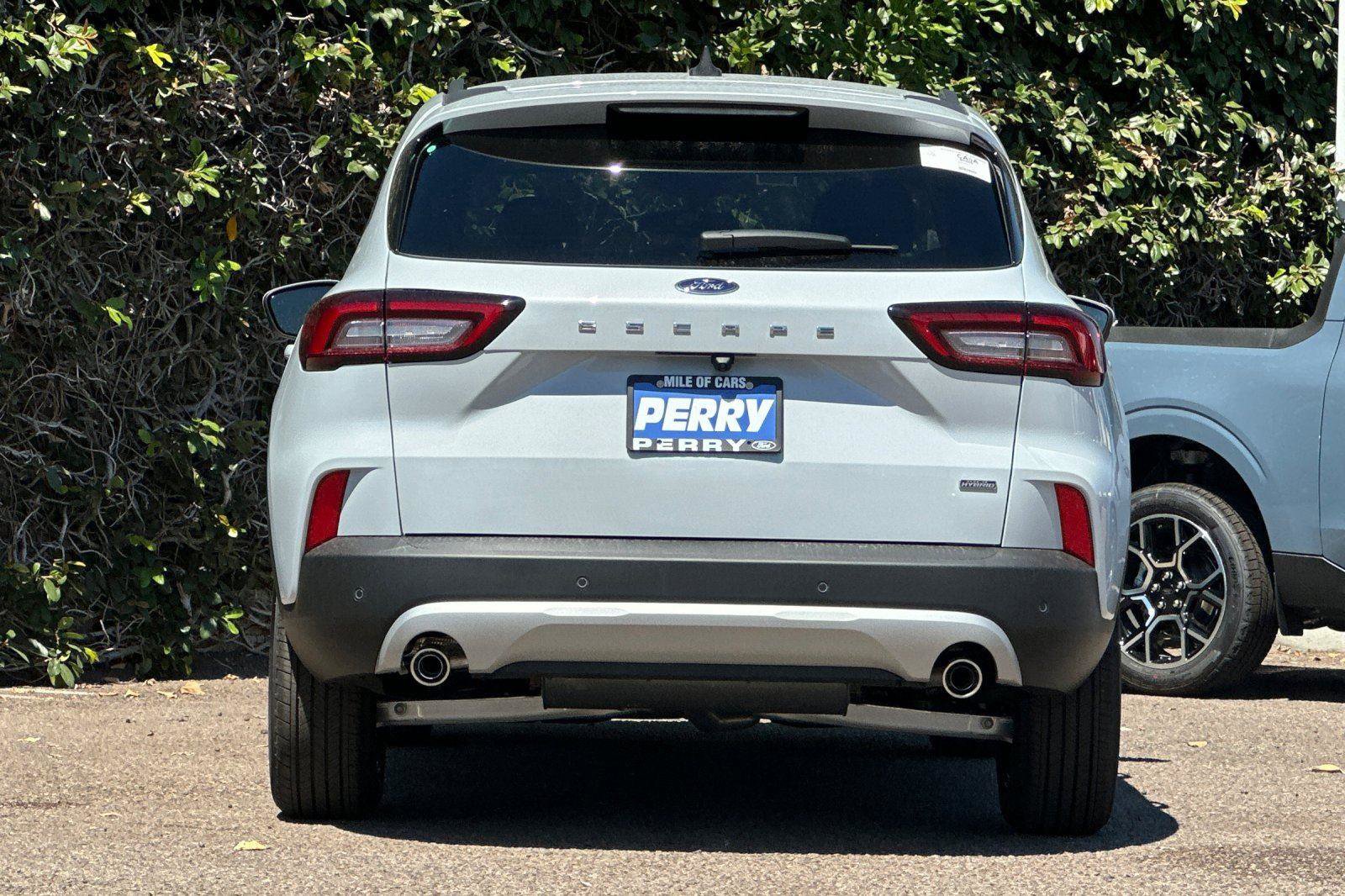 New 2025 Ford Escape SE image 5