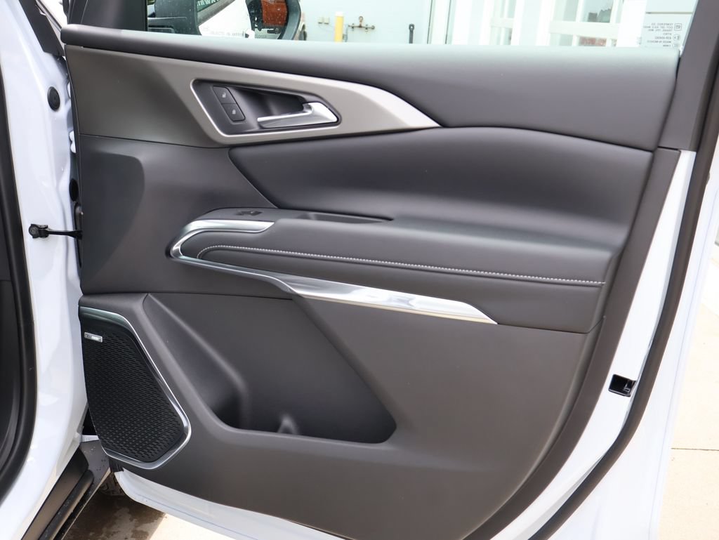 New 2026 Chevrolet Traverse LT w/ Enhanced Driving Package FWD image 34