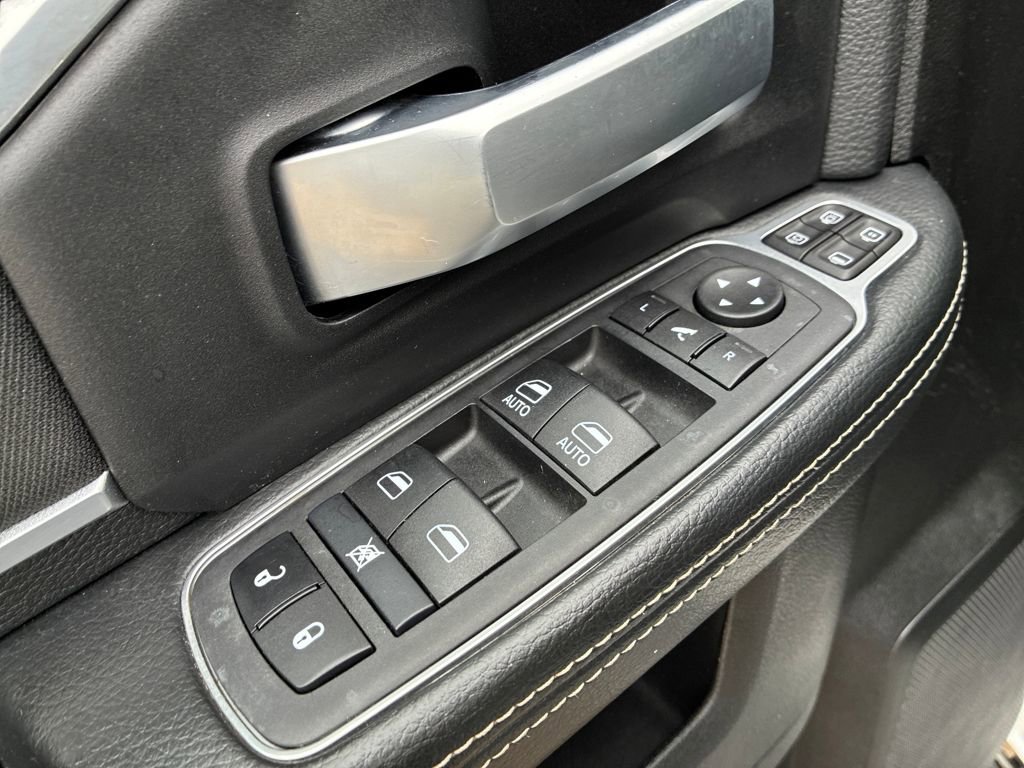 Used 2024 RAM 3500 Big Horn AWD/4WD image 12