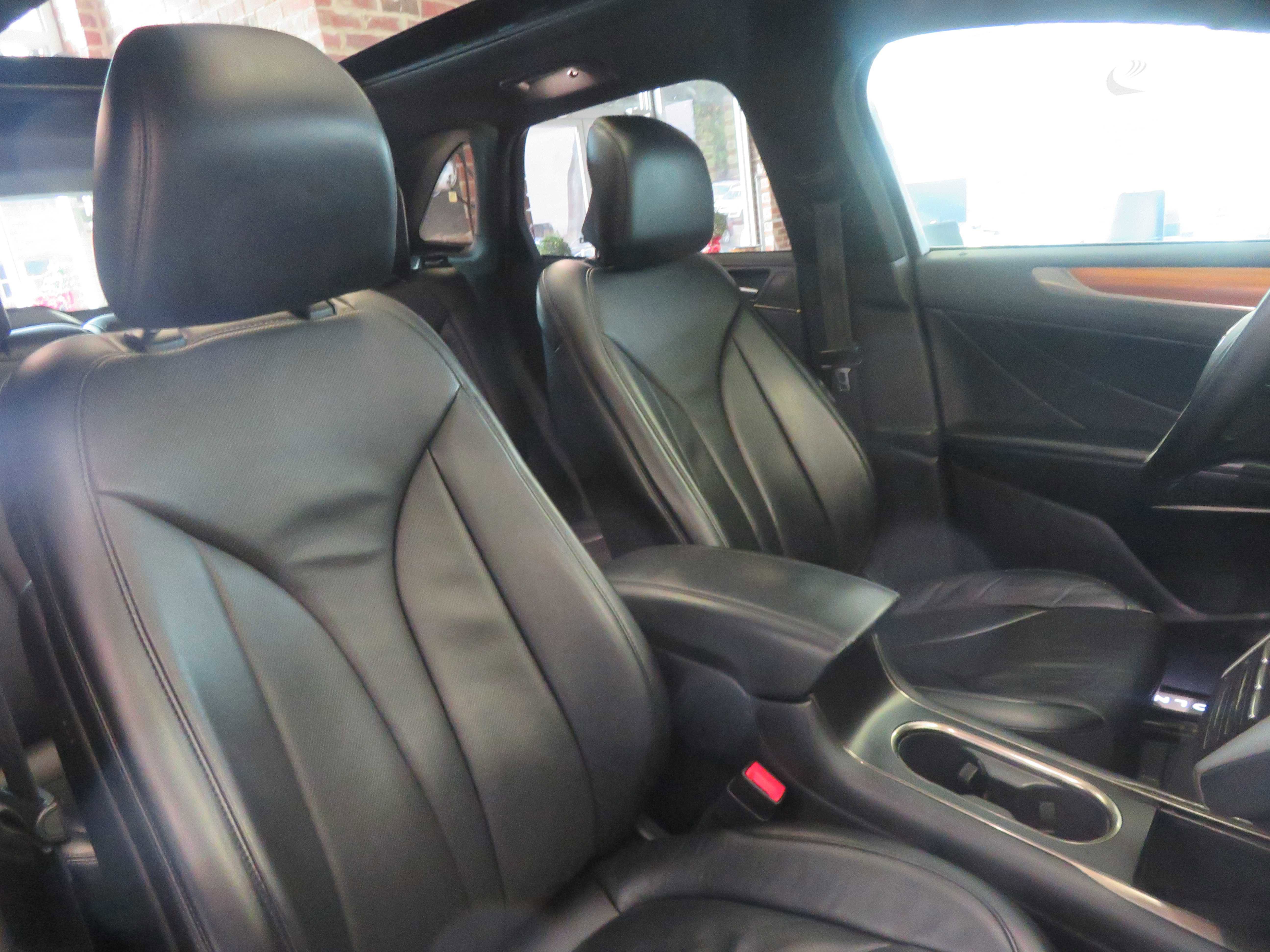 Used 2018 Lincoln MKC Reserve w/ Lincoln MKC Climate Package image 28