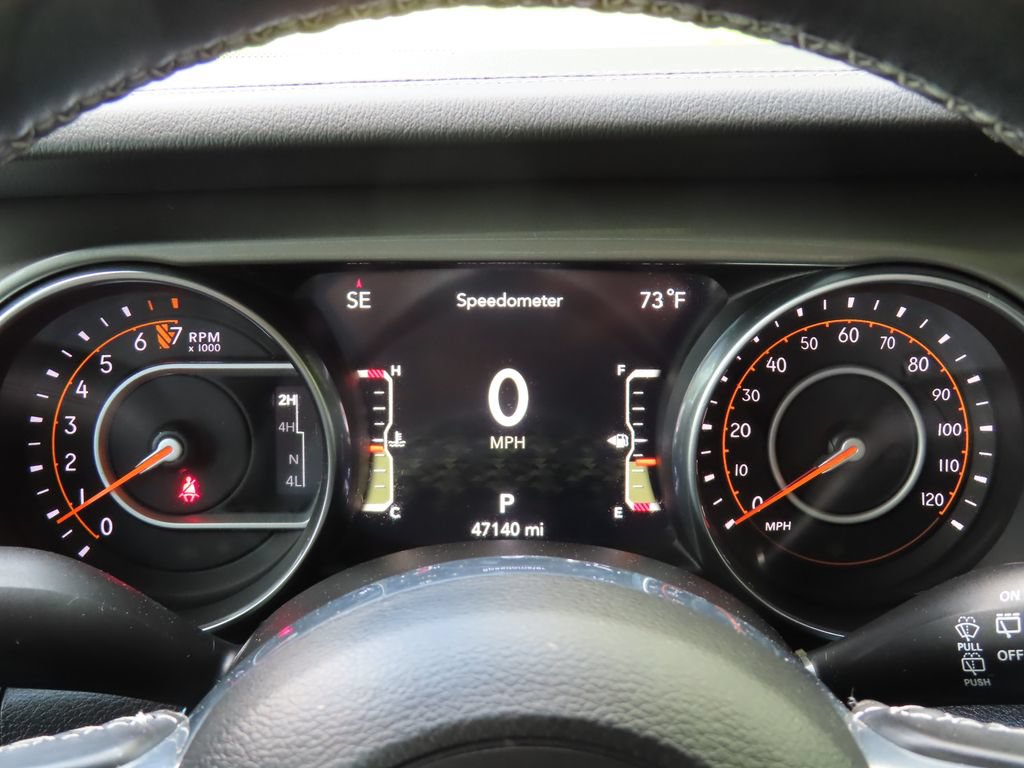 Used 2023 Jeep Wrangler Unlimited Sahara w/ Cold Weather Group AWD/4WD image 21