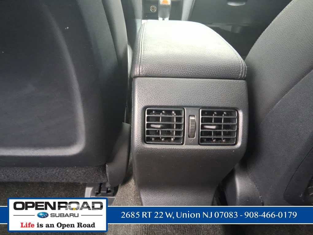 Used 2014 Subaru Outback 2.5i Limited image 11