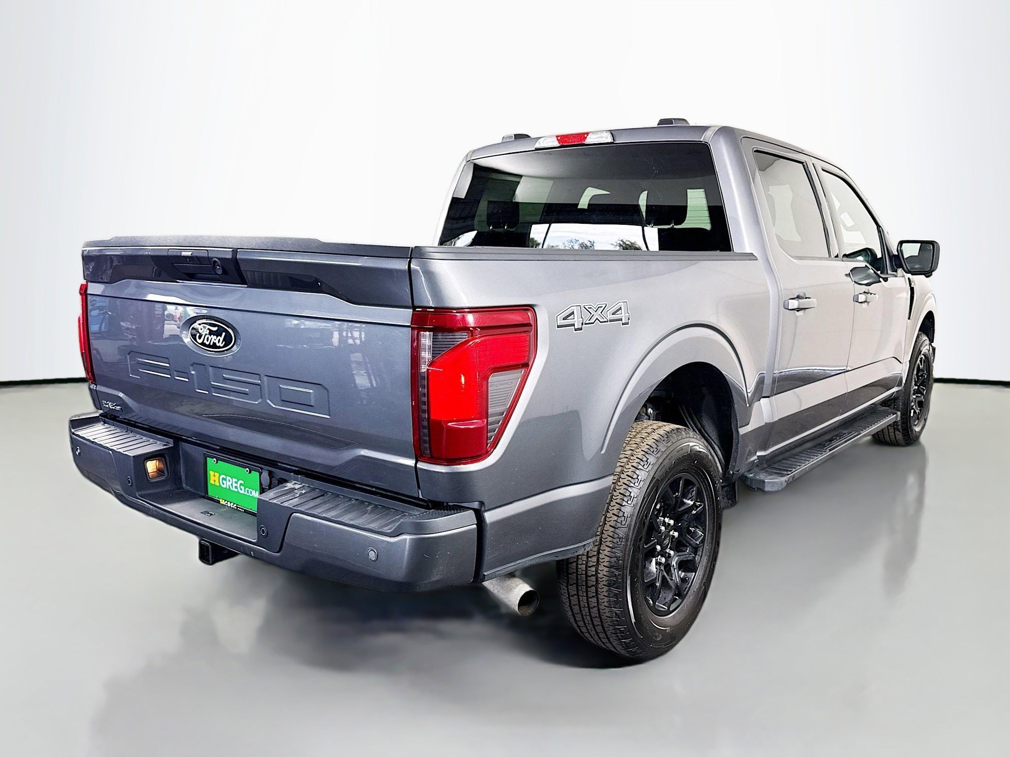 Used 2024 Ford F150 XLT w/ XLT Black Appearance Package image 10