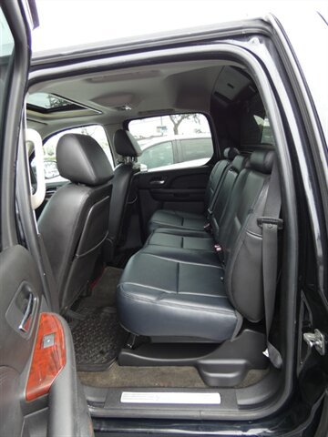 Used 2007 Cadillac Escalade EXT w/ Climate Package AWD/4WD image 42