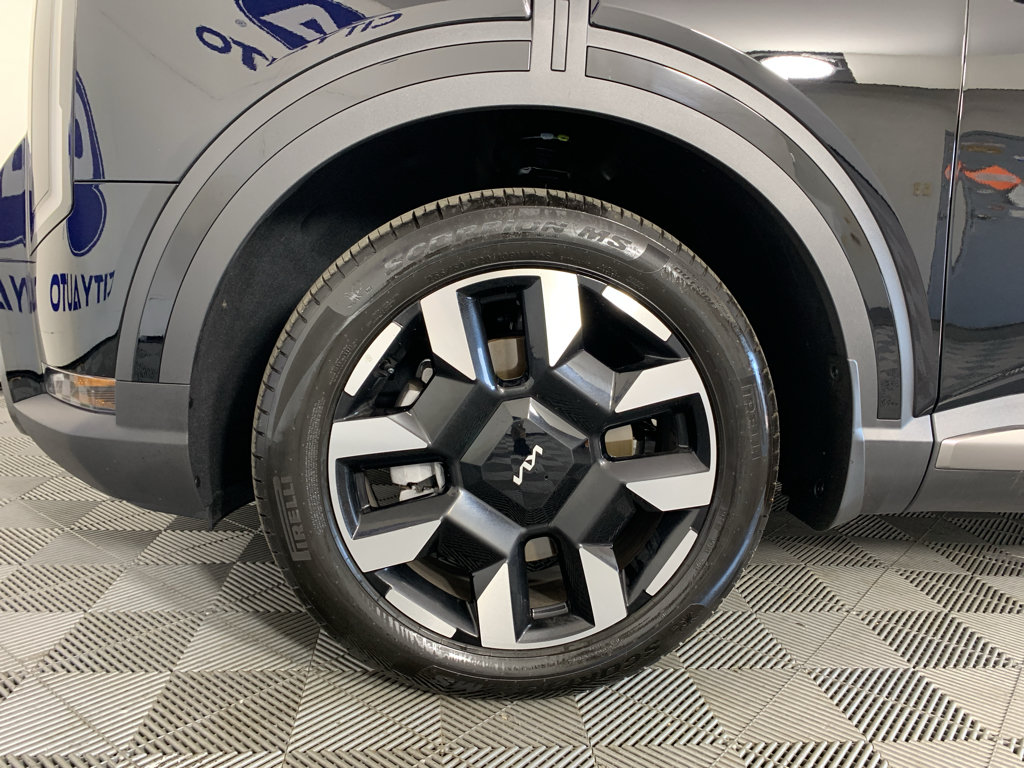 Used 2027 Kia Telluride S w/ Towing Package FWD image 11