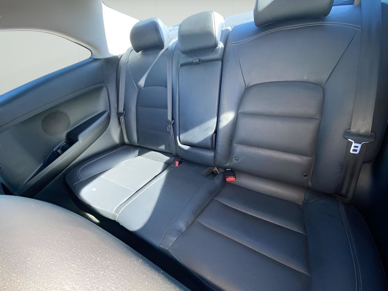Used 2015 Kia Forte Koup EX w/ EX Premium Package FWD image 5