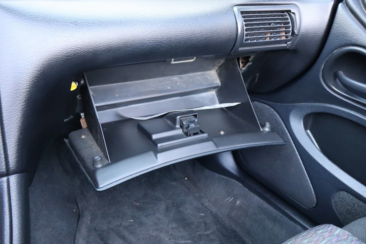 Used 1998 Ford Mustang GT image 35