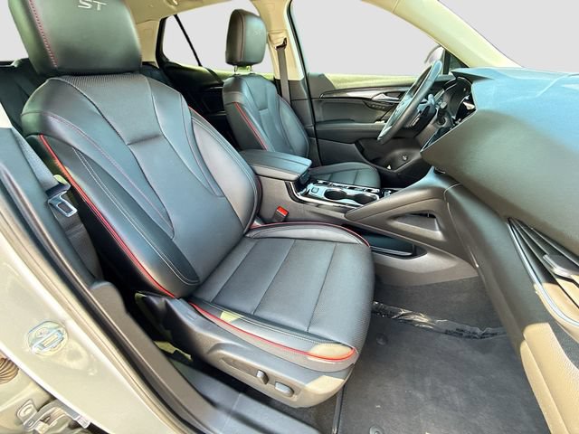 Used 2023 Buick Envision Essence w/ Sport Touring Package FWD image 28