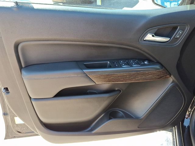 Used 2018 GMC Canyon Denali image 9