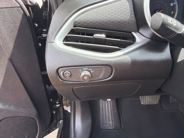 Used 2024 Chevrolet Malibu LT FWD image 18