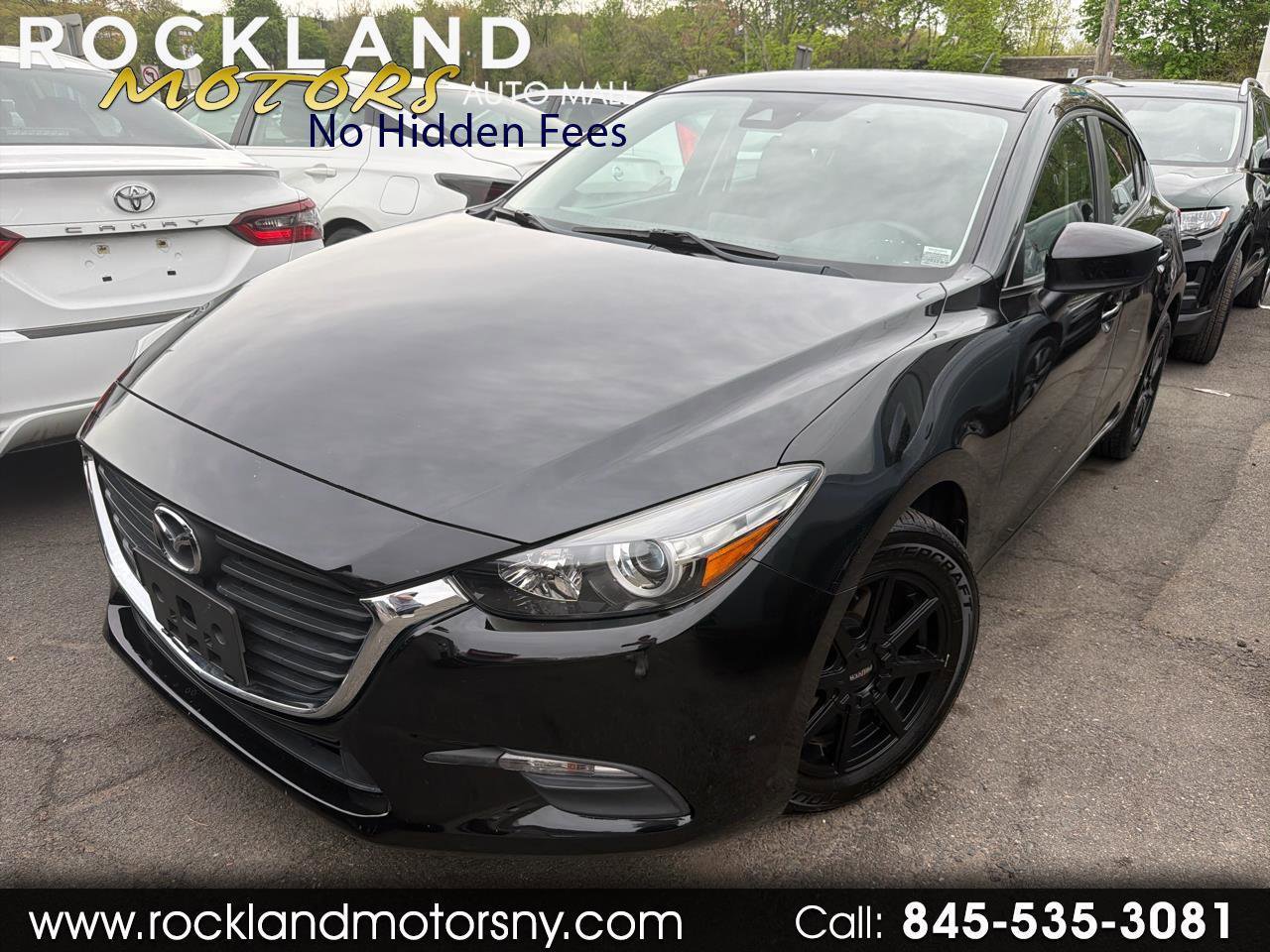 Used 2018 MAZDA MAZDA3 Sport FWD image 1