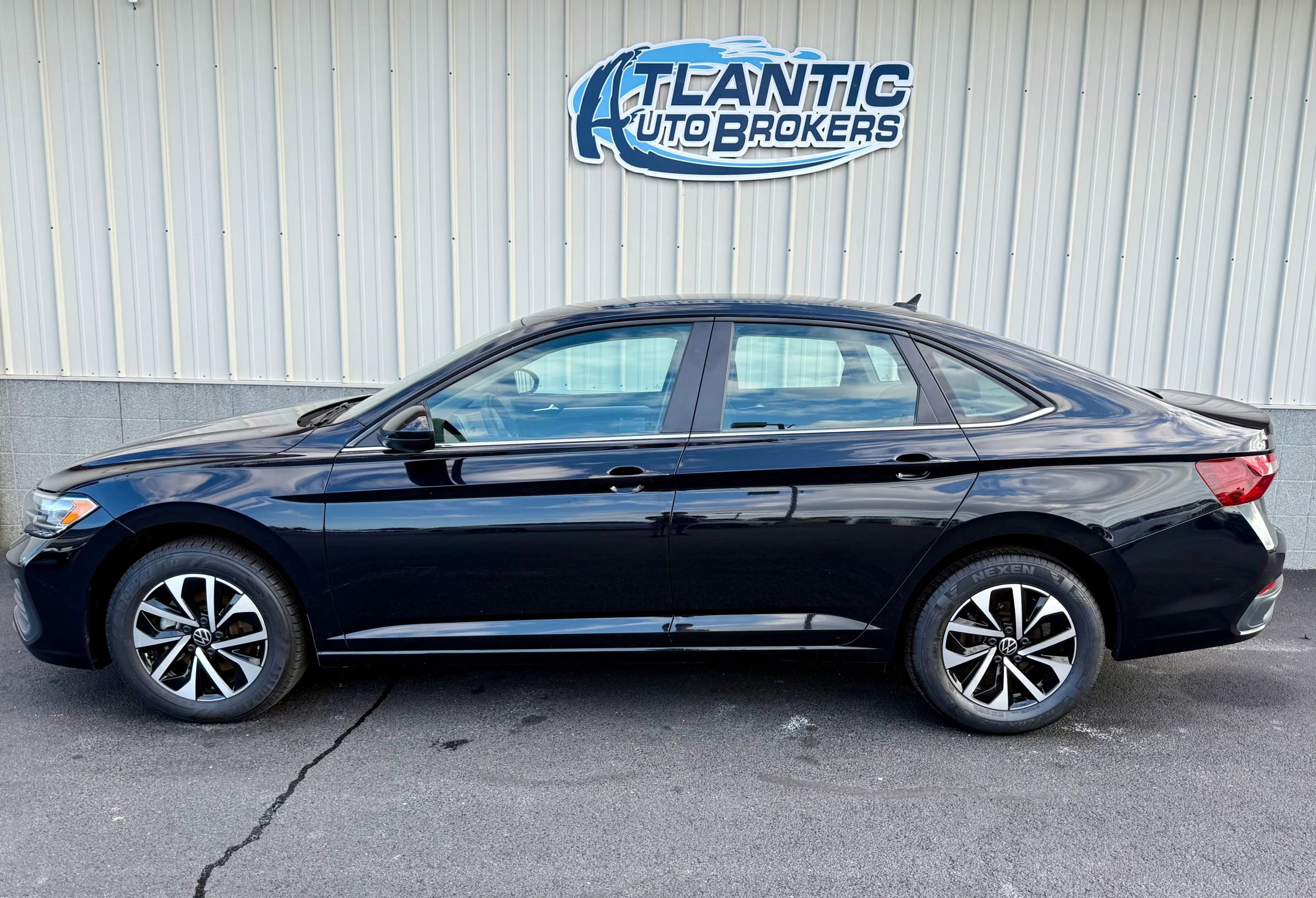 Used 2024 Volkswagen Jetta S image 2