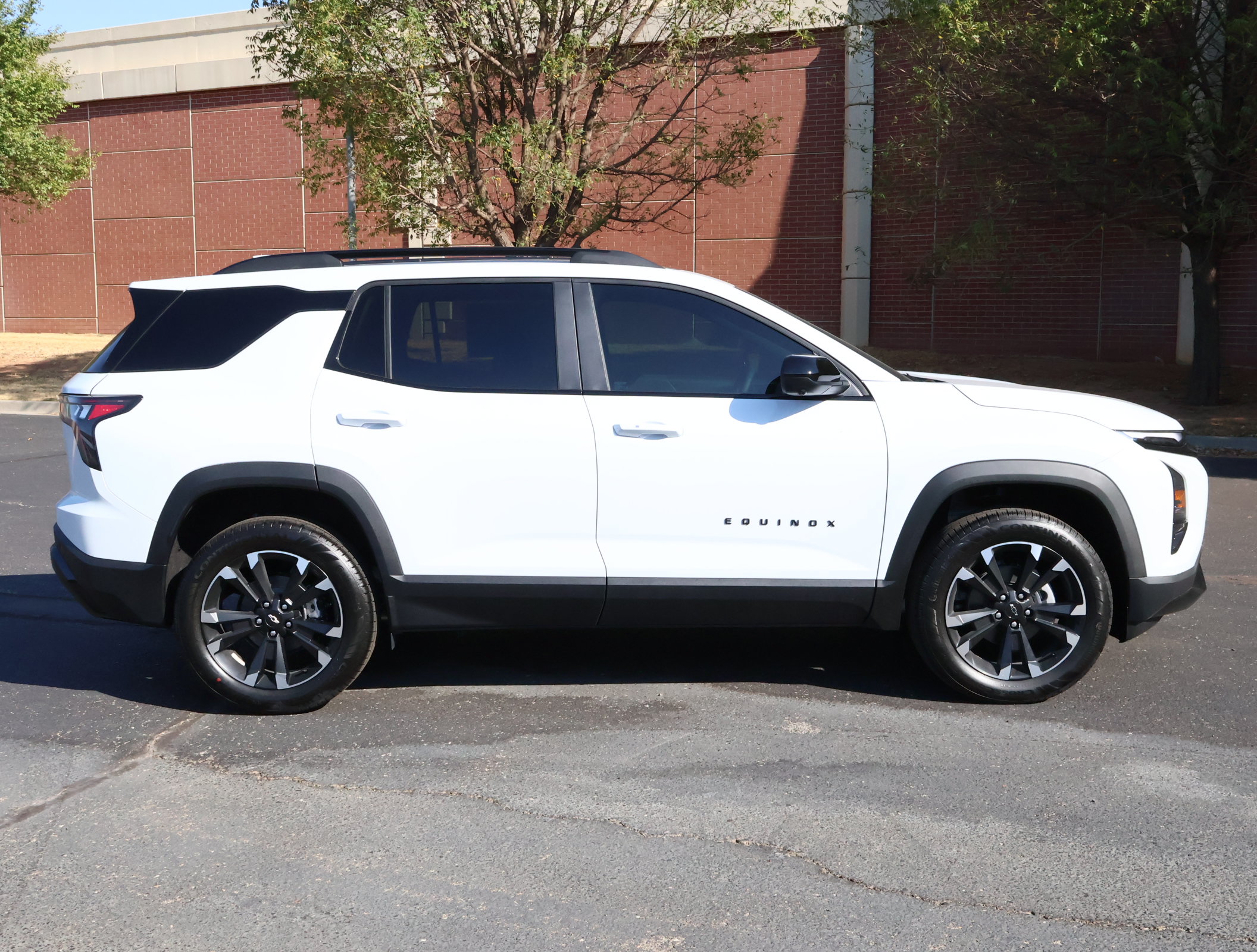 New 2027 Chevrolet Equinox RS w/ Safety and Technology Package FWD image 35