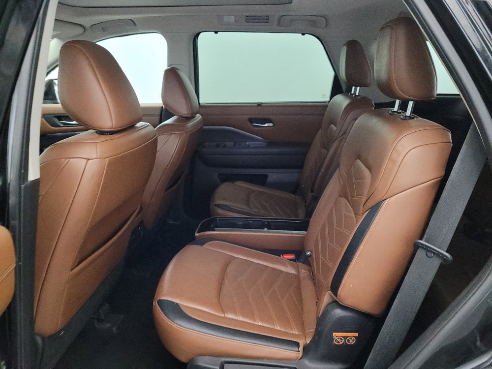 Used 2022 Nissan Pathfinder Platinum w/ Lighting Package (N93) AWD/4WD image 18