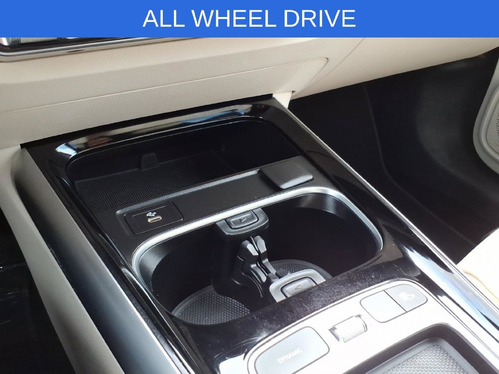 Used 2025 Mercedes-Benz GLA 250 4MATIC image 19
