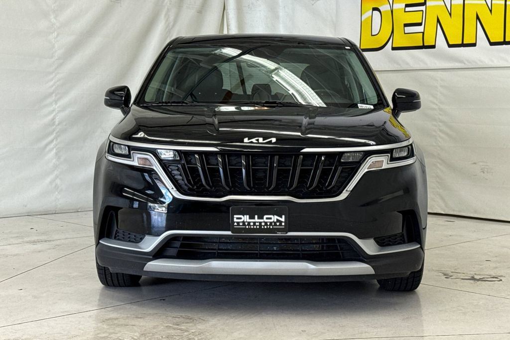 Used 2024 Kia Carnival LX FWD image 9