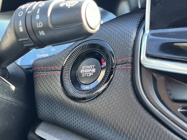 Used 2024 Jeep Compass Trailhawk AWD/4WD image 37
