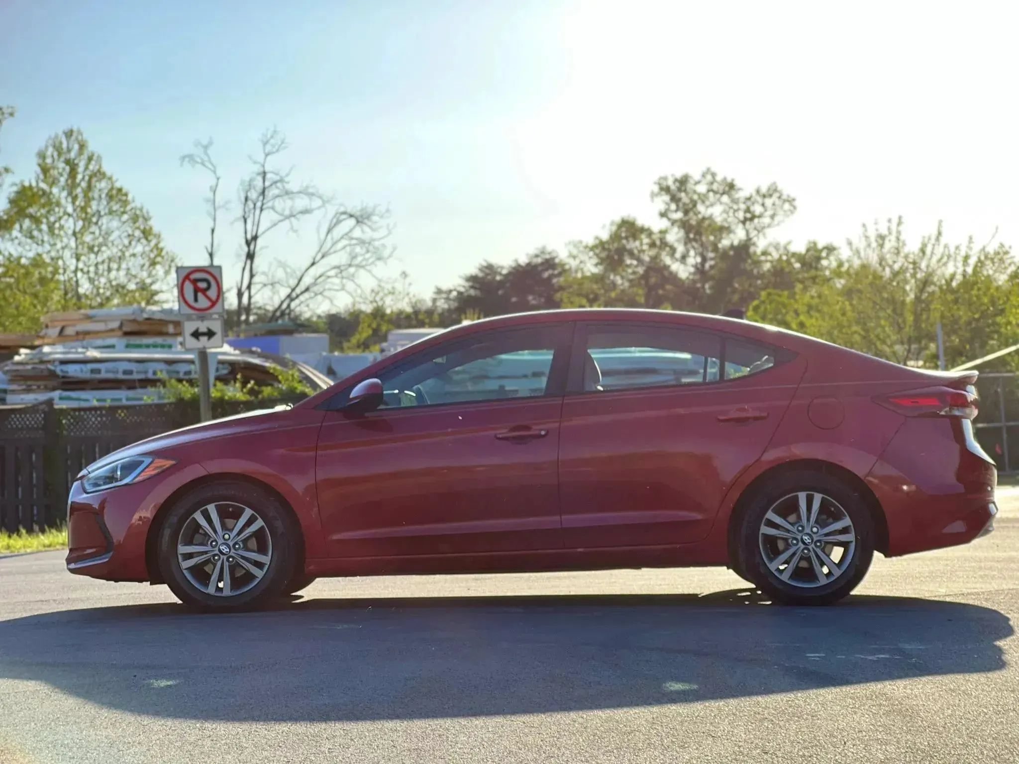 Used 2018 Hyundai Elantra SEL FWD image 2