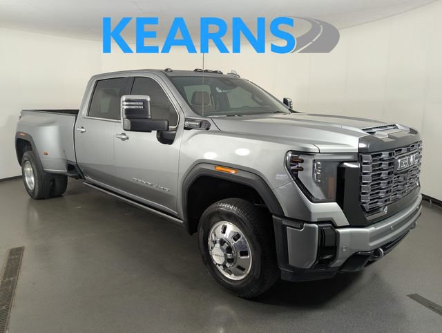 Used 2025 GMC Sierra 3500 Denali Ultimate AWD/4WD image 1