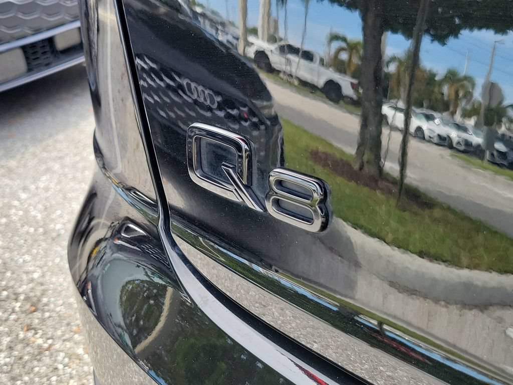 Certified 2022 Audi Q8 Premium w/ Convenience Package AWD/4WD image 5