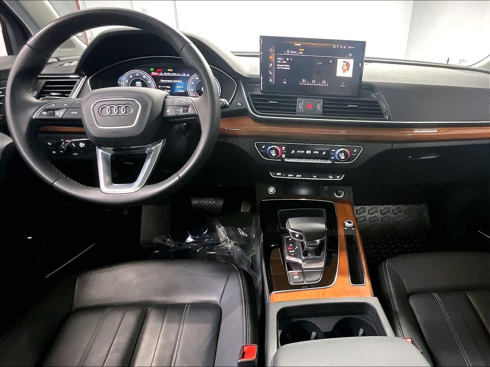 Certified 2023 Audi Q5 2.0T Premium Plus w/ Premium Plus Package AWD/4WD image 17