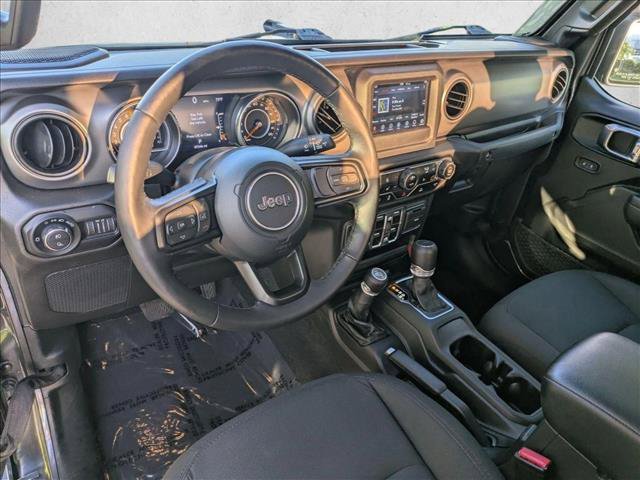 Used 2022 Jeep Gladiator Sport AWD/4WD image 10