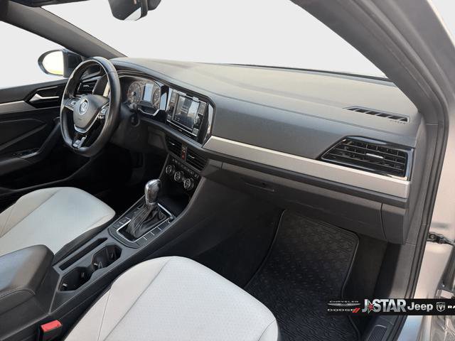 Used 2019 Volkswagen Jetta R-Line w/ R-Line Cold Weather Package FWD image 24