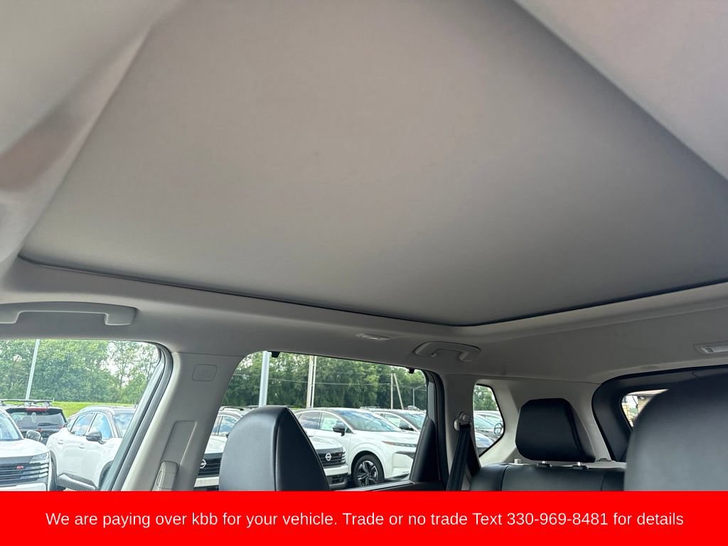 Used 2021 Nissan Rogue SV AWD/4WD image 15