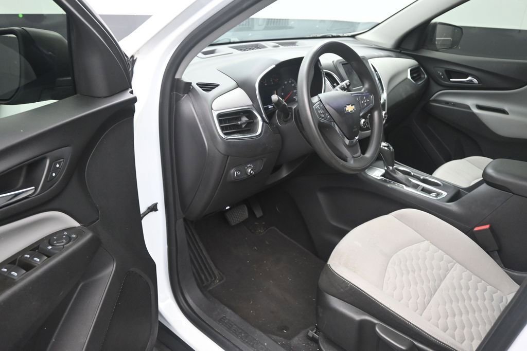 Used 2020 Chevrolet Equinox LS FWD image 10