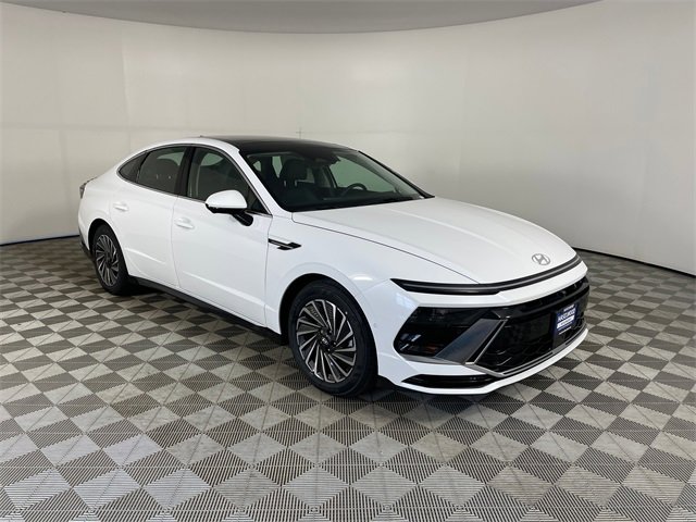 New 2025 Hyundai Sonata Limited image 24