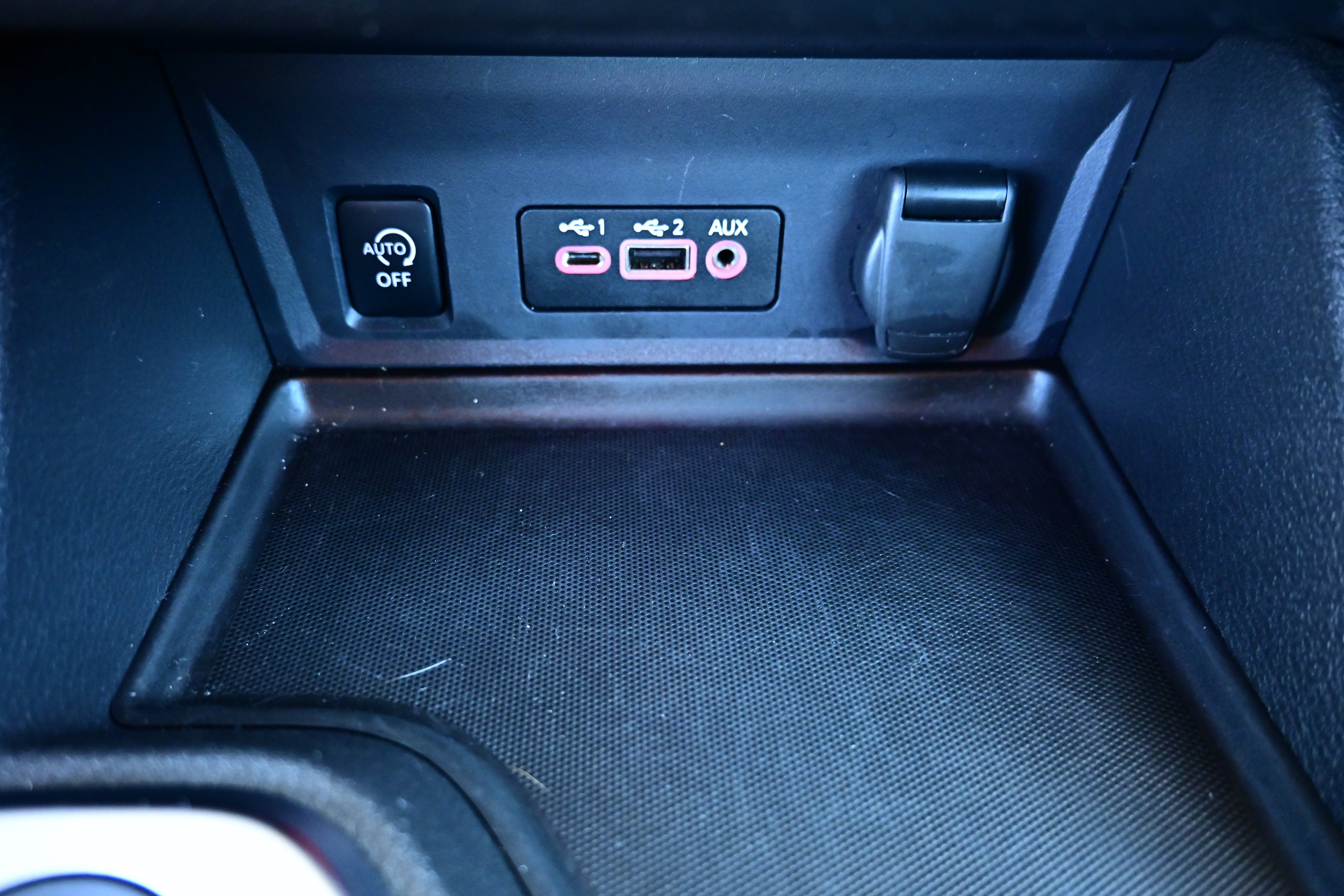 Used 2024 Nissan Sentra SV w/ Trunk Package FWD image 23